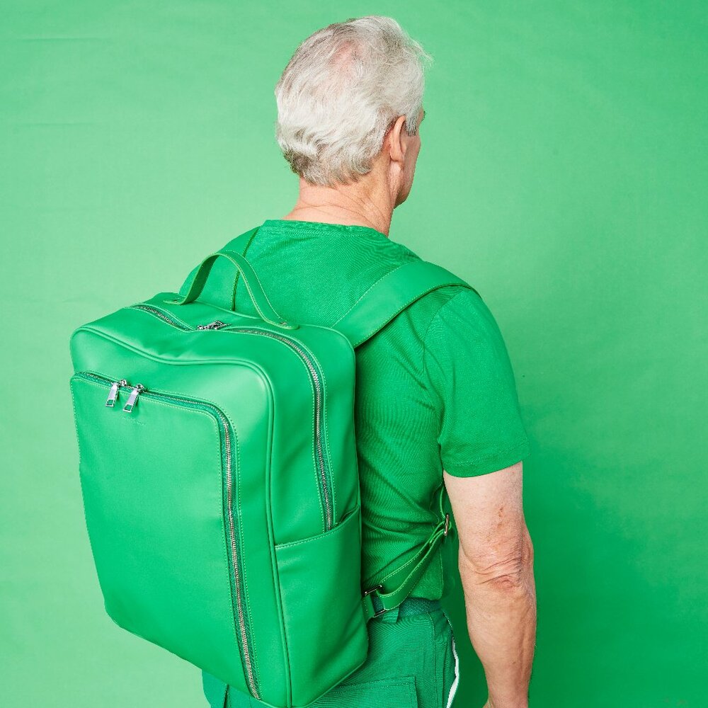 GREEN BACKPACK MONOCHROME VEGAN LEATHER